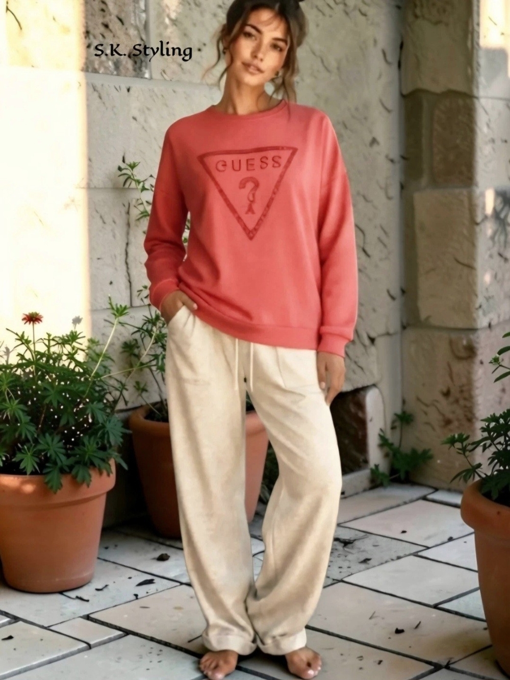 GUESS Dusty Rose Terracotta Glitter Triangle Logo Sweatshirt Crewneck Size L